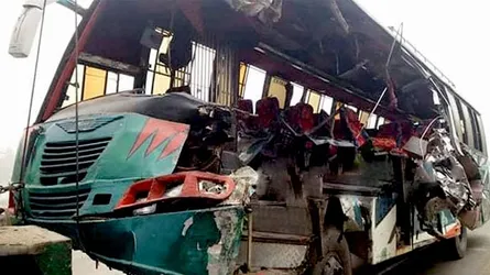 কুমিল্লায় সড়ক দুর্ঘটনায় নিহত ৫