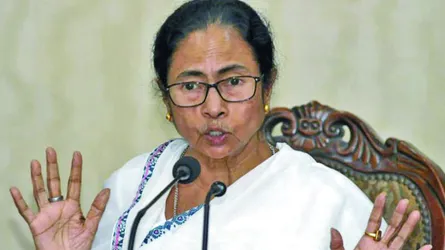পুলাওয়ামা হামলার কথা জানত কেন্দ্র  নির্বাচনের আগে কেন এই ছায়াযুদ্ধ : মমতা