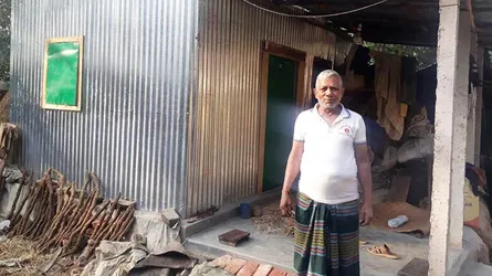 লোহাগাড়ায় গৃহায়ন কর্মসূচিতে পুকুর চুরি!