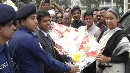 গাইড বই বাণিজ্যের সাথে জড়িতদের বিরুদ্ধে কঠোর ব্যবস্থা : শিক্ষামন্ত্রী