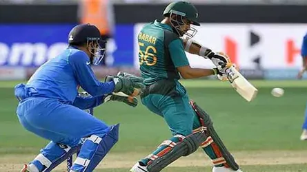 এখনই পাকিস্তানকে বয়কট নয়: আইসিসিকে ভারতের চিঠি