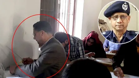 এসএসসি পরীক্ষা দিচ্ছেন ওসি