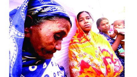 আতঙ্ক কাটছে না চুড়িহাট্টায়