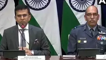 পাইলট নিখোঁজের কথা স্বীকার ভারতের : জরুরী বৈঠক স্বরাষ্ট্রমন্ত্রীর