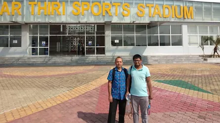 ডলার ভাঙালেই লাখপতি