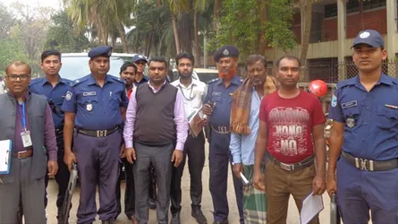 ১২ টাকার ইনজেকশন ৮০০ টাকা!