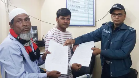 শাহরাস্তির শীর্ষ দুই মাদক কারবারির আত্মসমর্পণ