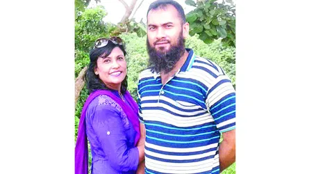পুলিশ কর্মকর্তার বিরুদ্ধে  আইনজীবী স্ত্রীর মামলা