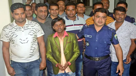 স্ত্রীকে মারপিট : জামিন নামঞ্জুরের পর কারাগারে হিরো আলম