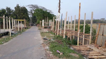 এই খানে এক বাজার ছিলো...
