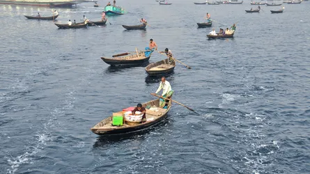 বুড়িগঙ্গায় নৌকাডুবিতে নিখোঁজদের একজনের লাশ উদ্ধার