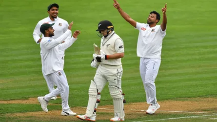 বৃষ্টিবিঘ্নিত তৃতীয় দিনেও খেলা হলো না সারাদিন