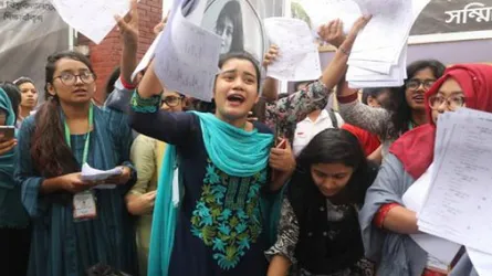 ৩ ঘণ্টা পর কুয়েত মৈত্রী হলের ভোটগ্রহণ শুরু