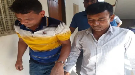 টাঙ্গাইলে ৩ ভুয়া ডিবি পুলিশকে গণপিটুনি, পুলিশে সোপর্দ