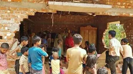 অসহায় বিধবার ঘর ভেঙে দিল সরকারি কর্মকর্তা