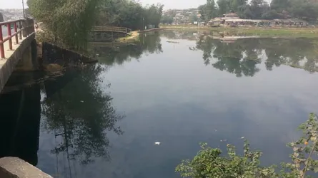 রোহিঙ্গা ক্যাম্পের বর্জ্যে পানি বিষাক্ত