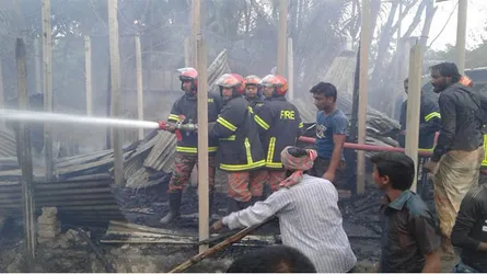 বালিয়াকান্দিতে আগুনে ১০ লক্ষাধিক টাকার মালামাল পুড়ে ছাই