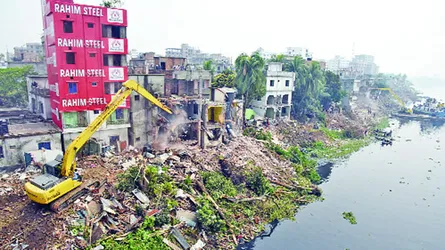 বুড়িগঙ্গা ও তুরাগপাড়ে অবৈধ স্থাপনা উচ্ছেদ চলবেই