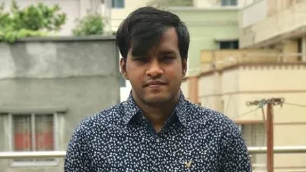 সাতক্ষীরায় ছাত্রলীগ নেতার বিরুদ্ধে চাঁদাবাজির অভিযোগে আ’লীগ নেতার এজাহার