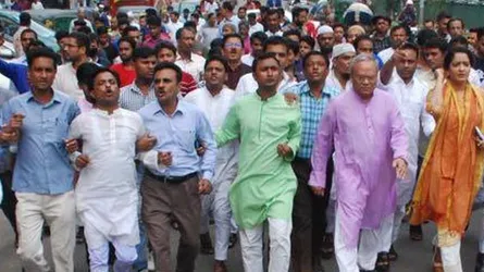 খালেদা জিয়ার মুক্তি দাবিতে রিজভীর নেতৃত্বে রাজধানীতে বিক্ষোভ