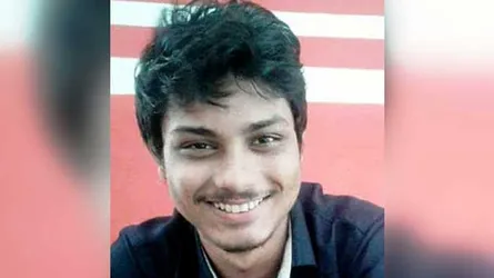 বাস থেকে ‘ধাক্কা দিয়ে ফেলে’ বিশ্ববিদ্যালয় শিক্ষার্থীকে হত্যা
