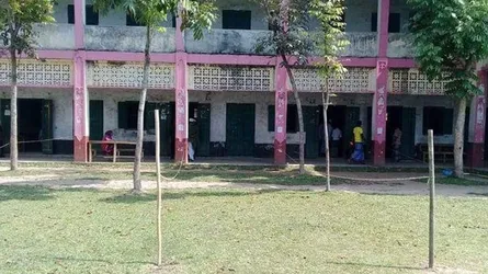 ভোটার নেই, তাই অলস সময় কাটাচ্ছেন তারা