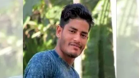 স্বেচ্ছাসেবক লীগ নেতাকে কুপিয়ে হত্যা