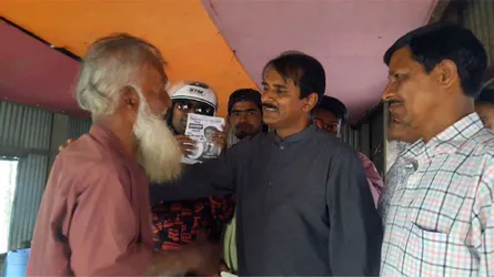 নবাবগঞ্জে স্বতন্ত্র প্রার্থী নাসির উদ্দিন ঝিলুর ব্যাপক গণসংযোগ