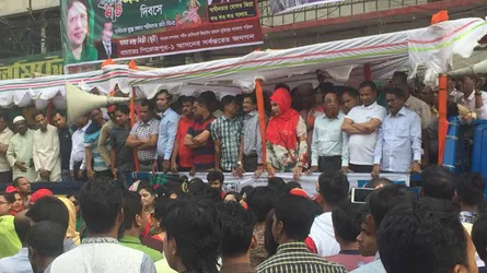 আসুন গণতন্ত্র পুনরুদ্ধারের শপথ নিই : মির্জা ফখরুল