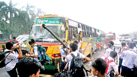 শিয়ালের কাছে মুরগি বর্গা
