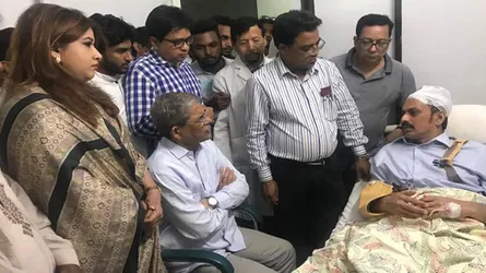 বিএনপির আহত নেতাদের শয্যাপাশে মির্জা ফখরুল