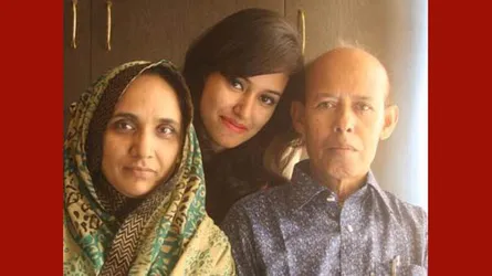আগুন দেখে বাবাকে ফোন দিয়েছিলেন মিথি, বাবা এসে পেলেন লাশ