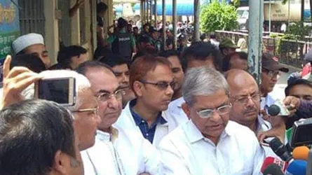 খালেদা জিয়াকে বিশেষায়িত হাসপাতালে স্থানান্তরের দাবি বিএনপির