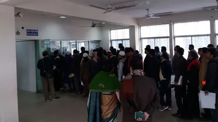পাসপোর্ট অফিসে ভোগান্তি