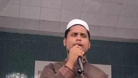 নিজ এলাকায় ঈদের নামাজ আদায় করেছেন হাসনাত আবদুল্লাহ