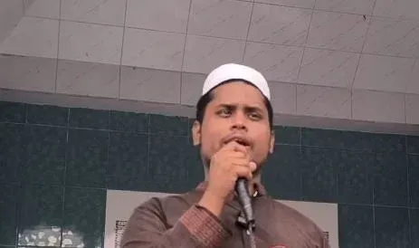 নিজ এলাকায় ঈদের নামাজ আদায় করেছেন হাসনাত আবদুল্লাহ