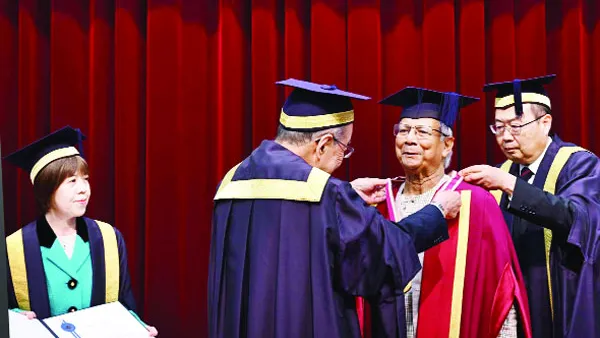 সোকা বিশ্ববিদ্যালয়ে প্রফেসর ইউনূসকে সম্মানসূচক : ডক্টরেট ডিগ্রি প্রদান