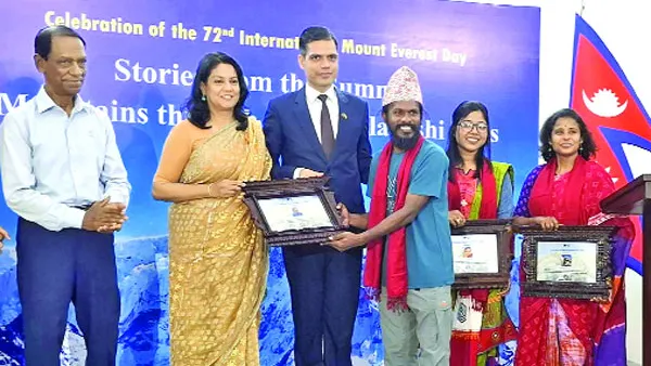 তরুণদের দেশের জন্য কাজ করার আহ্বান পরিবেশ  উপদেষ্টার