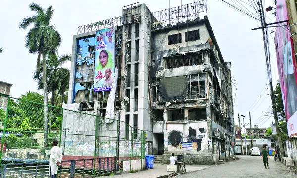 ক্ষমতার করিডোর থেকে মাদকসেবীদের আখড়া