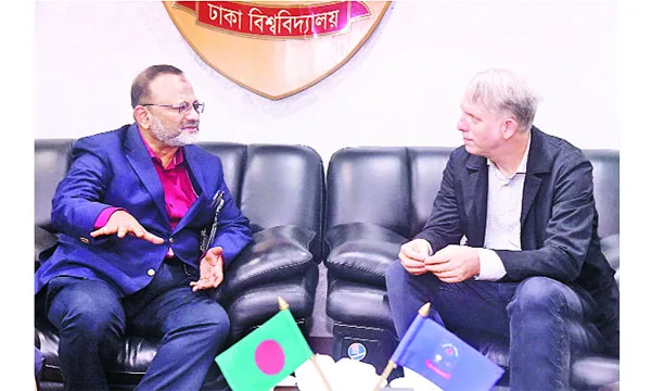 ঢাবি ভিসির  সাথে অস্ট্রেলিয়ার অধ্যাপকের সাক্ষাৎ