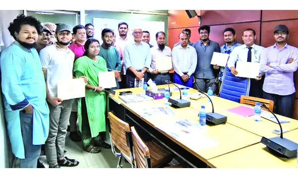 এক সেক্টরেই ৯ হাজার কোটি টাকার বেশি চাঁদাবাজি হয়   : 	সালাহউদ্দিন মুহাম্মদ বাবর