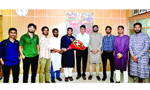 চবি ভিসি ও প্রোভিসির  সাথে নবনির্বাচিত চবিসাস নেতৃবৃন্দের সাক্ষাৎ