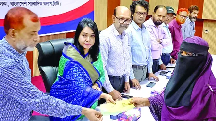 তথ্য মন্ত্রণালয় সব সময় সাংবাদিকদের পাশে আছে : তথ্য সচিব