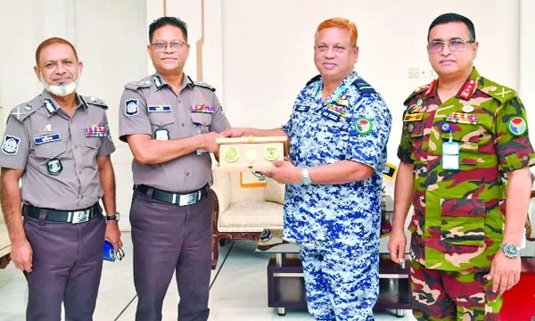 এনডিসি টিমের পুলিশ সদর দফতর পরিদর্শন