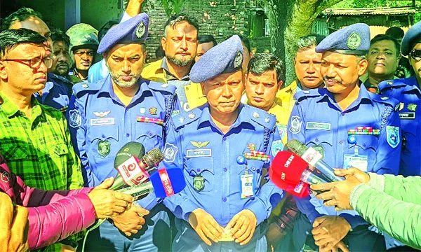 ৮ হাজার টাকা ঋণ শোধে মুক্তিযোদ্ধা যোগেশ ও তার স্ত্রী খুন : পুলিশের দাবি