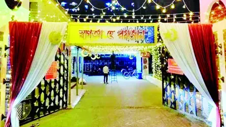 রমজানে ঢাবি ক্যাম্পাসে মুক্ত পরিবেশ ও আলোকসজ্জায় উচ্ছ্বসিত শিক্ষার্থীরা