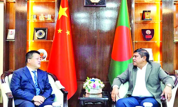 প্রধানমন্ত্রীর প্রতিরক্ষা উপদেষ্টার সাথে চীনের রাষ্ট্রদূতের সাক্ষাৎ