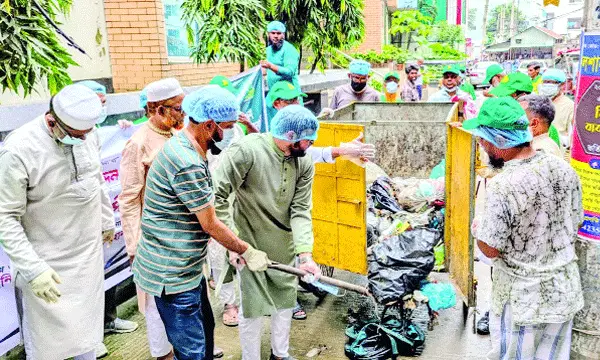 রাজধানীতে জামায়াতের সপ্তাহব্যাপী পরিষ্কার পরিচ্ছন্নতা অভিযান শুরু