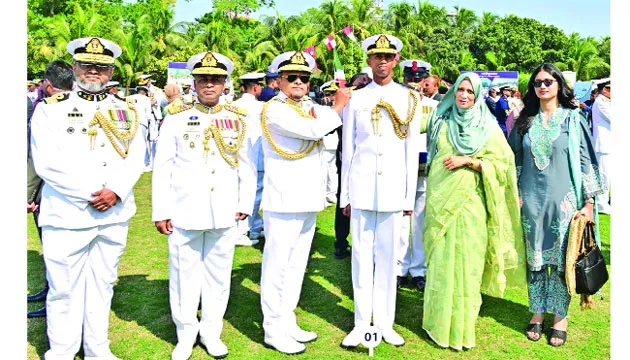 ত্রিমাত্রিক বাহিনী হিসেবে নৌবাহিনী সক্ষমতা বৃদ্ধির লক্ষ্যে এগিয়ে যাচ্ছে: নৌবাহিনী প্রধান