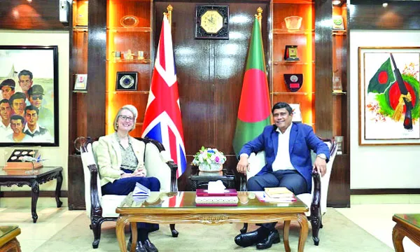প্রধানমন্ত্রীর প্রতিরক্ষা উপদেষ্টার সাথে ব্রিটিশ হাইকমিশনারের সাক্ষাৎ